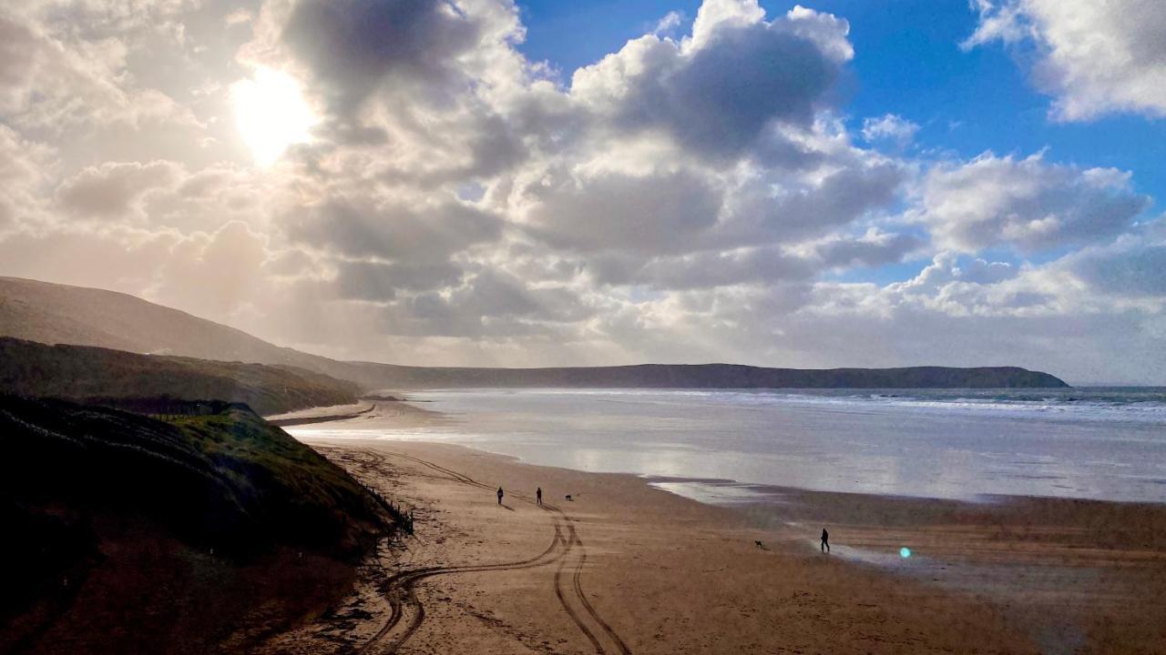 2 Middlecombe - Luxury Apartment At Byron Woolacombe, Only 4 Minute Walk To Woolacombe Beach! エクステリア 写真