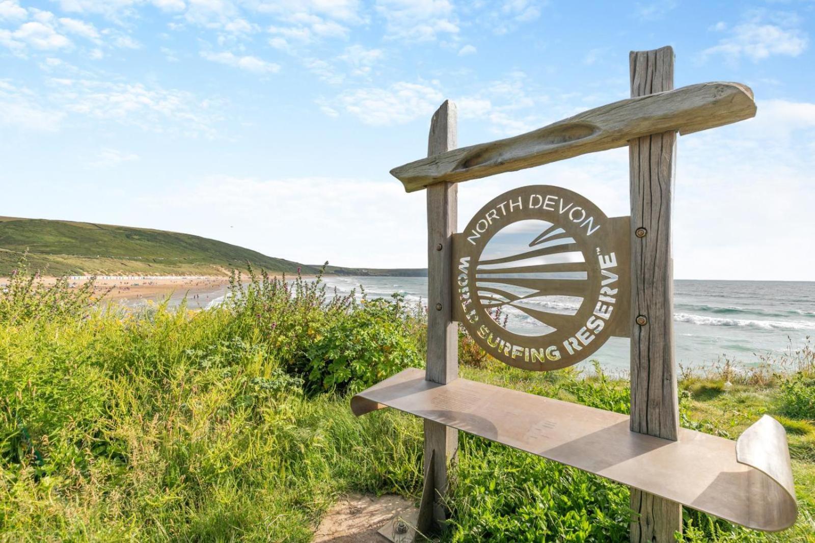 2 Middlecombe - Luxury Apartment At Byron Woolacombe, Only 4 Minute Walk To Woolacombe Beach! エクステリア 写真