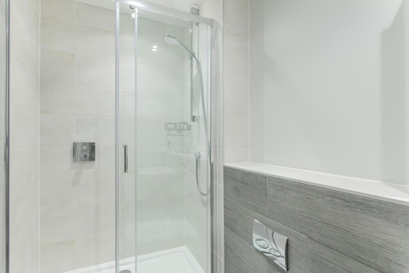 2 Middlecombe - Luxury Apartment At Byron Woolacombe, Only 4 Minute Walk To Woolacombe Beach! エクステリア 写真