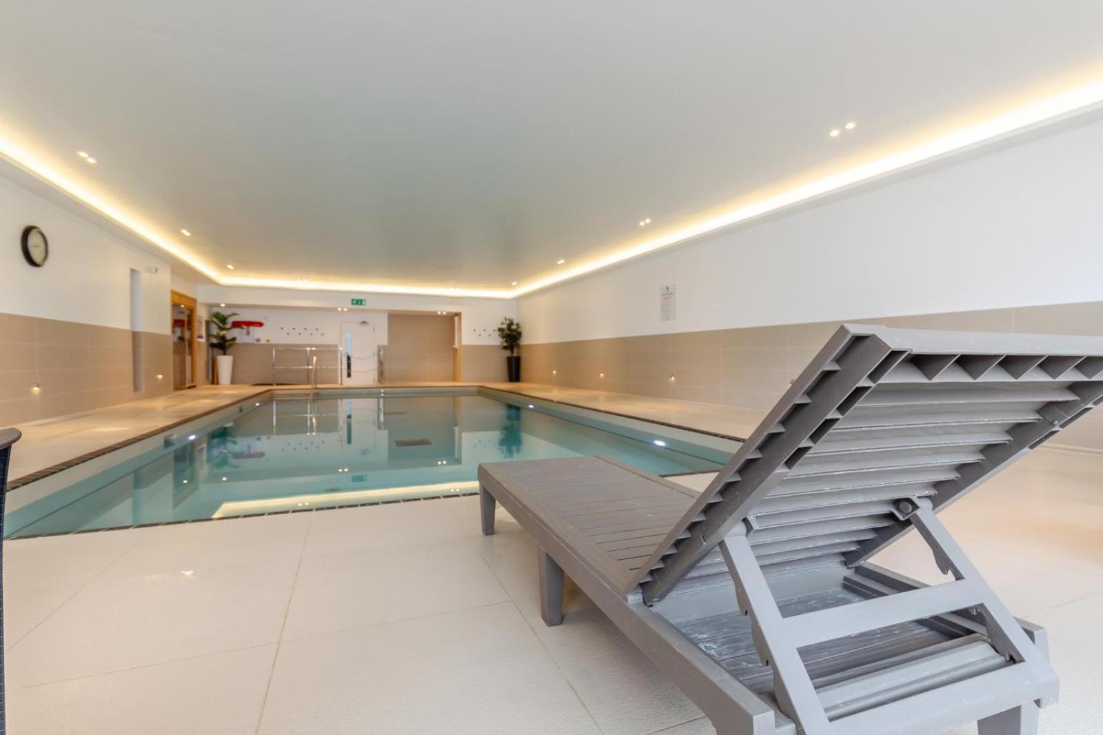 2 Middlecombe - Luxury Apartment At Byron Woolacombe, Only 4 Minute Walk To Woolacombe Beach! エクステリア 写真
